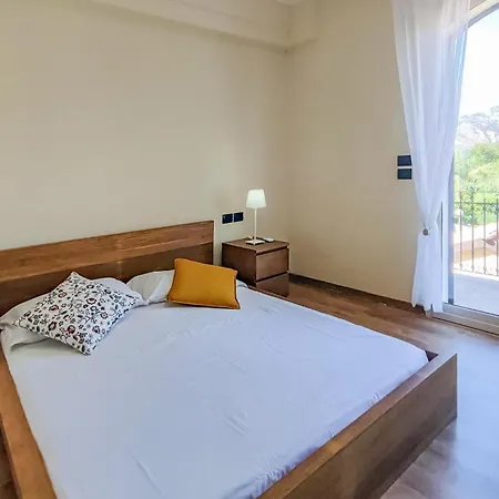 Apartment Gorgeous In Trappitello